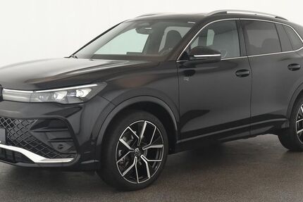 VW Tiguan 26.900 km 44.884 &euro; Düsseldorf 40233