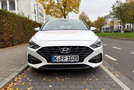 Hyundai i30 60.193 km 16.500 € Köln 50859