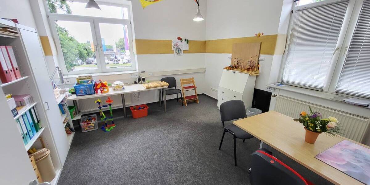 Gewerbeobjekt Bad Schwartau St. Lorenz Nord - 3.610&euro; | Angebot:25670261