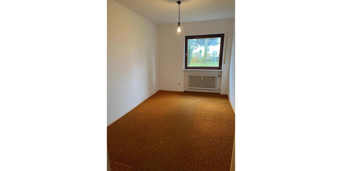 Erdgeschoßwohnung Deggendorf - 4 Zimmer, 96 m&sup2;, 260.000&euro; | Angebot:25760272