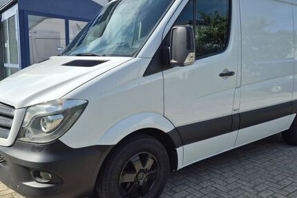 Mercedes-Benz Sprinter 199.000 km 15.900 &euro; Kiel 24145