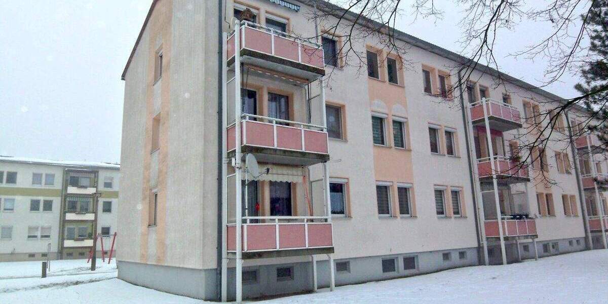 3-Raum-ETW mit Balkon - PKW-Stellplatz - (Eigennutzung) - zwischen Bautzen und Hoyerswerda 3 zimmer