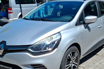 Renault Clio 130.000 km 6.100 &euro; München 81675