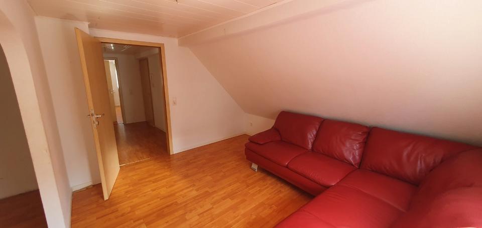 Dachgeschoßwohnung Wipperfürth - 3 Zimmer, 53 m&sup2;, 530&euro; | Angebot:26323577