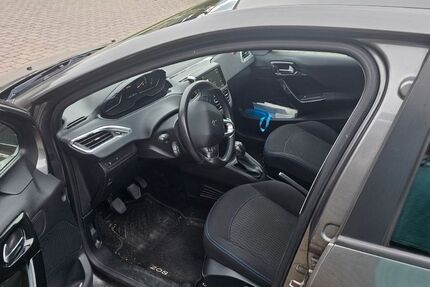 Peugeot 208 77.000 km 6.999 &euro; Jüchen 41363