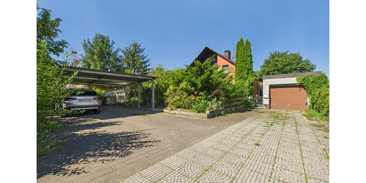 Freistehendes Einfamilienhaus in massiver Bauweise mit großem Grundstück zu vermieten! 6 zimmer