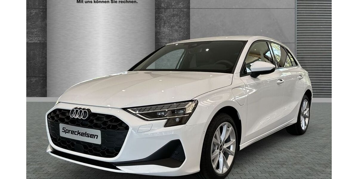 Audi A3 6.000 km 43.890 &euro; Stade 21682