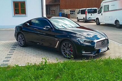 INFINITI Q60