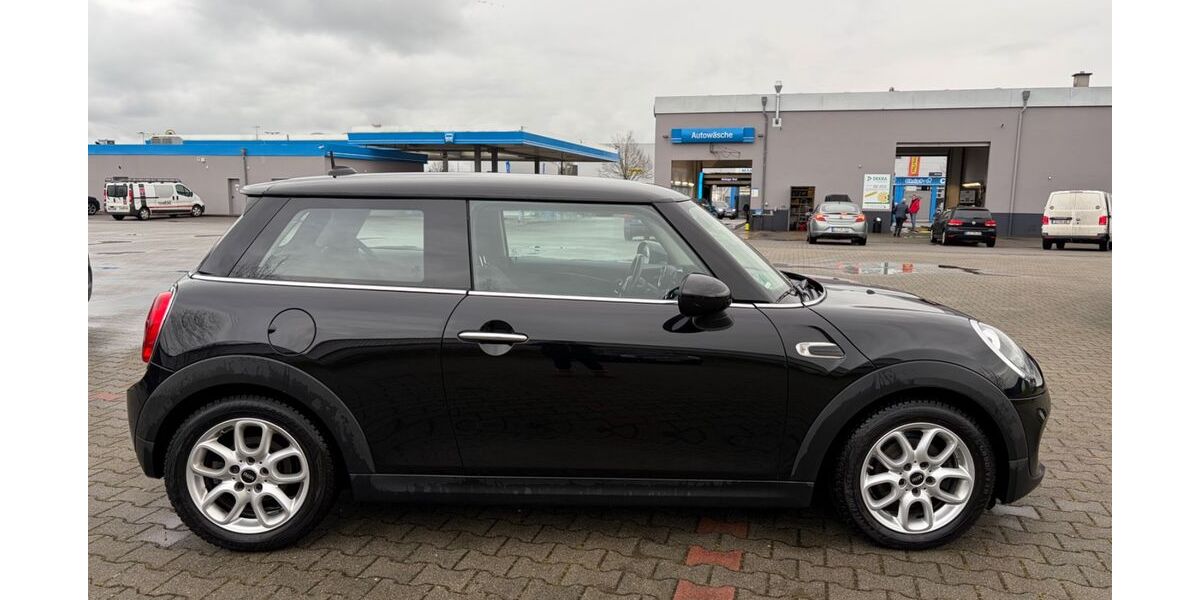 Mini ONE 95.000 km 12.000 &euro; Uedem 47589