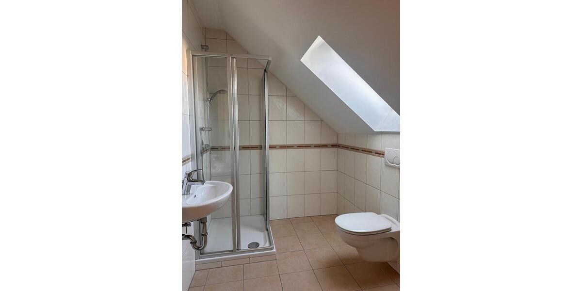 Reihenhaus Bad Neustadt an der Saale - 6 Zimmer, 153 m&sup2;, 1.300&euro; | Angebot:25103066