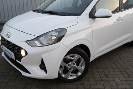 Hyundai i10 26.969 km 12.990 &euro; Ribnitz-Damgarten 18311