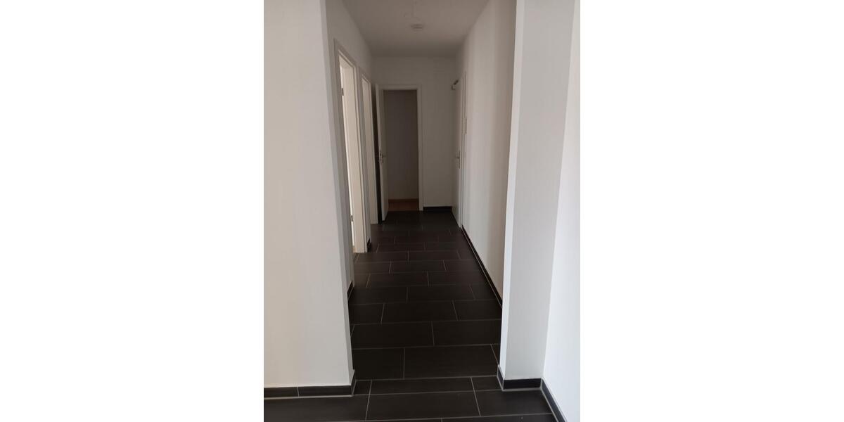 Schicke 3 Zimmer Wohnung mit WanneTageslichtbadWohnküche und großer Terrasse! #Seume39 3 zimmer