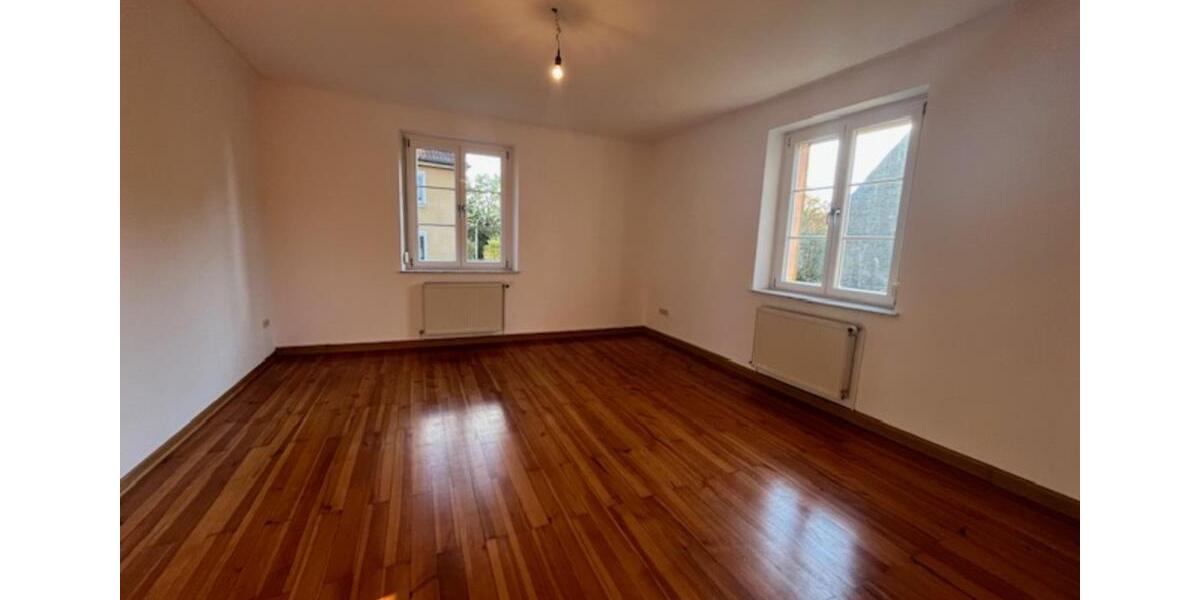 Erdgeschoßwohnung Bad Neustadt an der Saale - 3 Zimmer, 85 m&sup2;, 825&euro; | Angebot:22941236