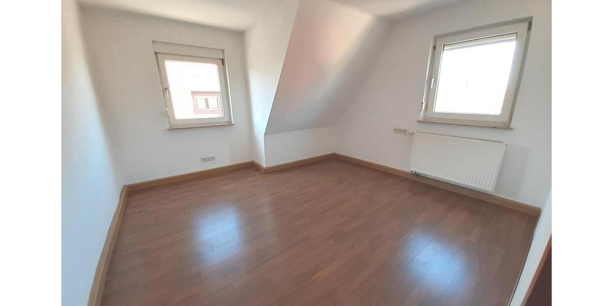Doppelhaushälfte Wiesentheid - 5 Zimmer, 93 m&sup2;, 320.000&euro; | Angebot:26698019