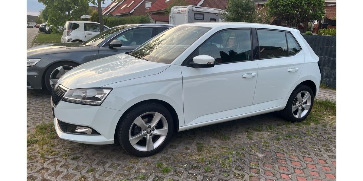 Skoda Fabia 55.000 km 9.200 &euro; Blankenfelde-Mahlow 15827