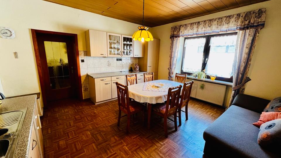 Einfamilienhaus Bexbach - 7 Zimmer, 140 m&sup2;, 195.000&euro; | Angebot:26888783
