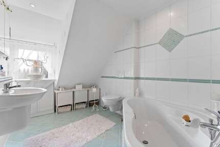 Haus zum Kaufen in Bremen 445.000 € 290.07 m² 9 zimmer