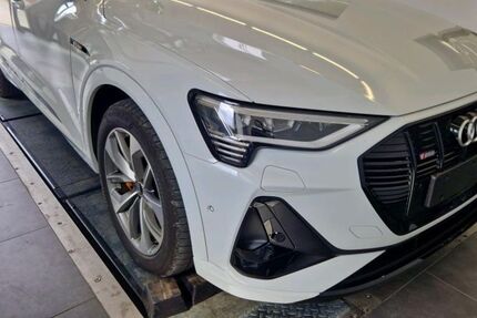 Audi e-tron 89.000 km 32.470 € Helmstedt 38350