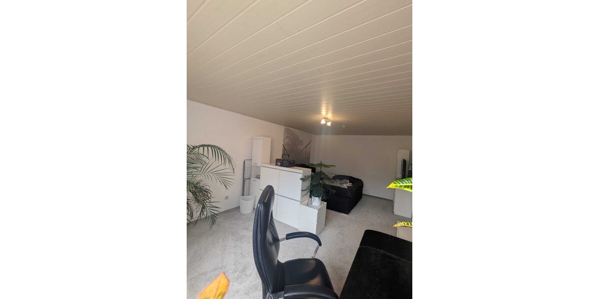 Neuental, EFH + Nebengeb. - Einfamilienhaus Neuental | Angebot:26110078
