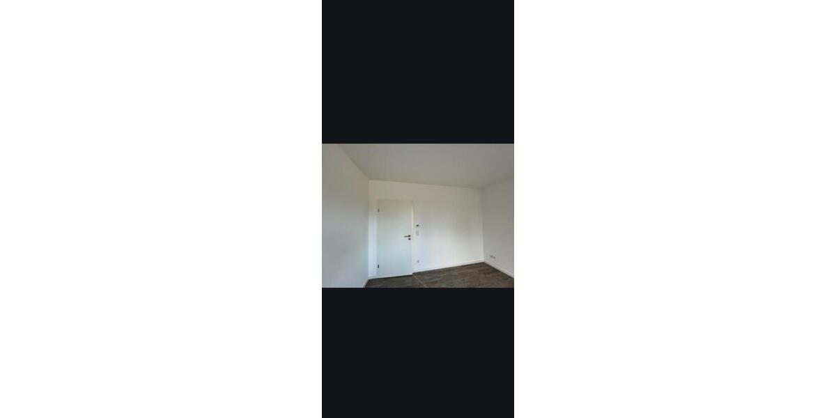 Etagenwohnung Bitterfeld-Wolfen Wolfen - 3 Zimmer, 88 m&sup2;, 1.290&euro; | Angebot:27628377