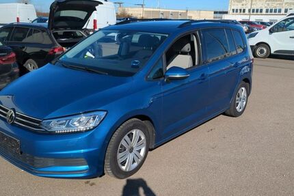 VW Touran 107.000 km 21.950 &euro; Bebra 36179