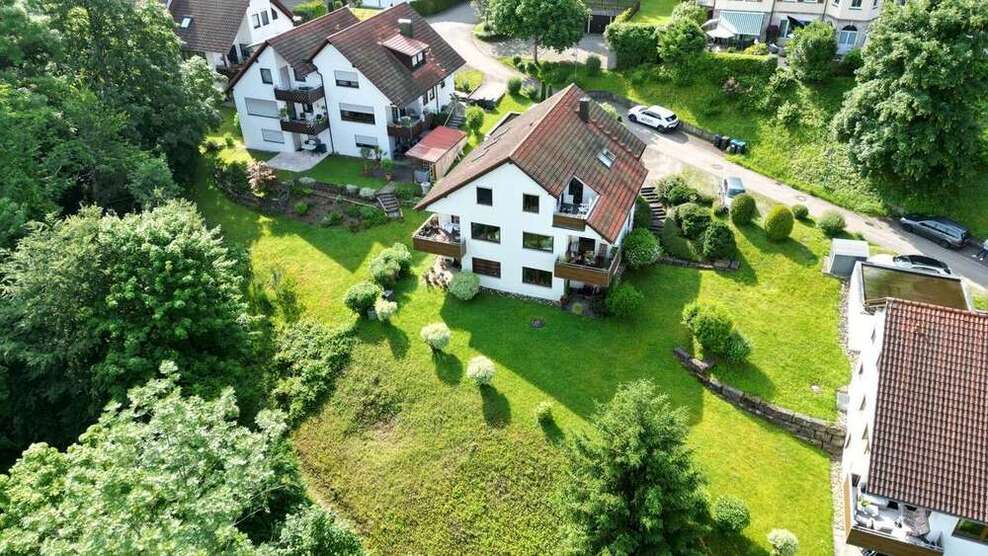 Haus zum Kaufen in Bad Urach 968.000 € 275.46 m²