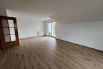 Frisch sanierte 3-Zimmer-Dachgeschosswohnung mit Balkon in Türkhe zimmer