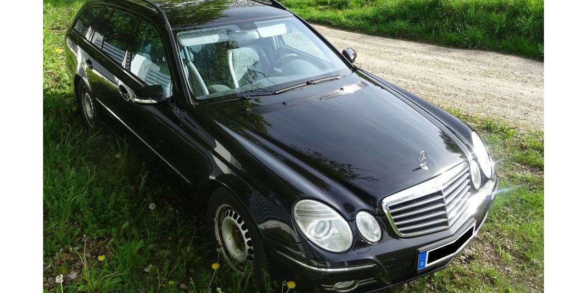 Mercedes-Benz E 220 384.000 km 2.300 &euro; Krayenberggemeinde 36460