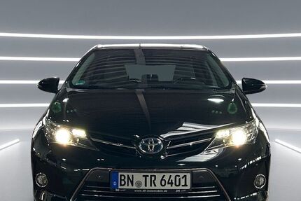 Toyota Auris 165.000 km 12.390 &euro; Troisdorf 53842