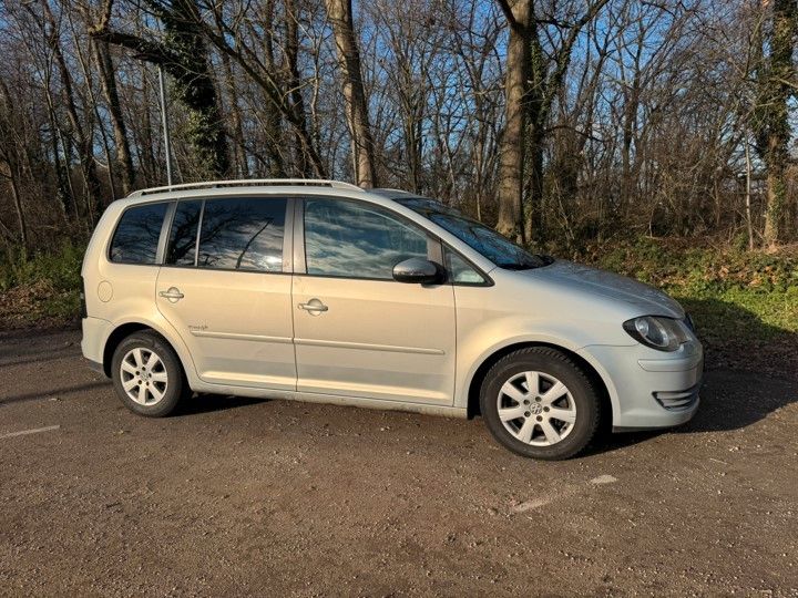 VW Touran 165.000 km 5.250 &euro; Bergheim 50129