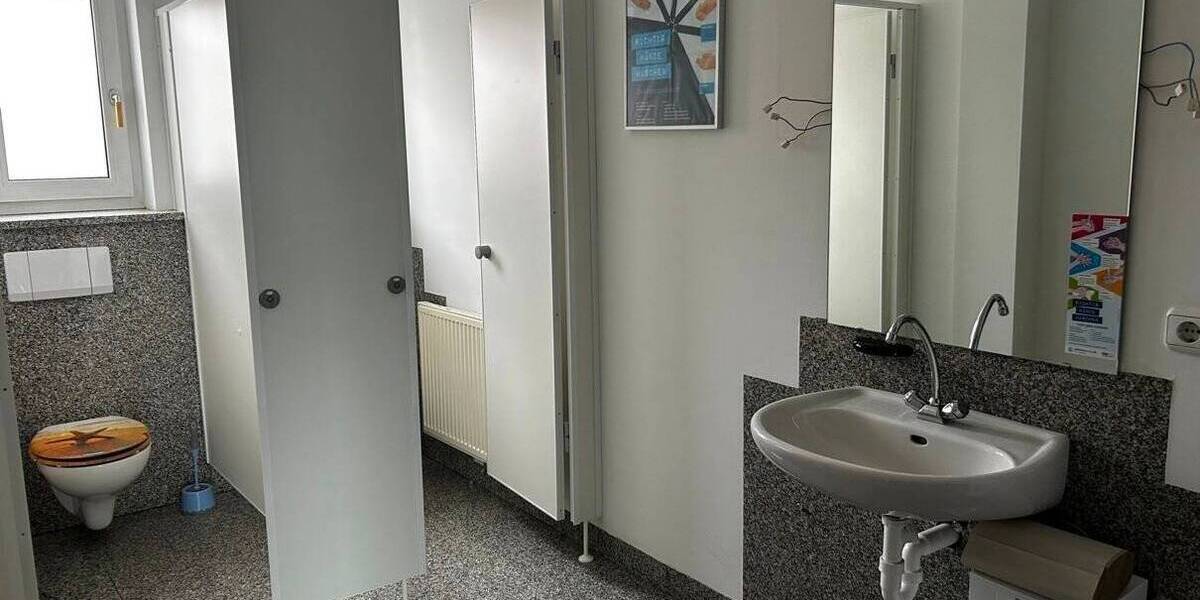 Gewerbeobjekt Haßfurt - 5 Zimmer, 382 m&sup2;, 2.300&euro; | Angebot:19440766