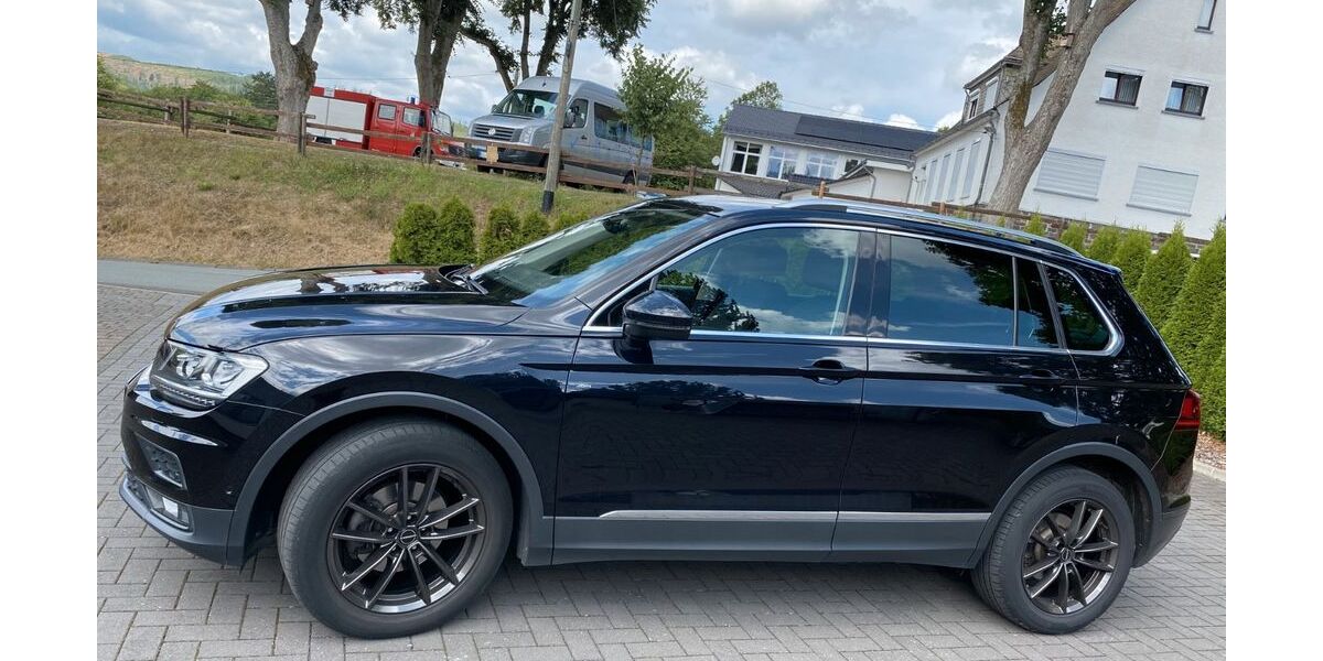 VW Tiguan 165.000 km 16.500 &euro; Bad Berleburg 57319