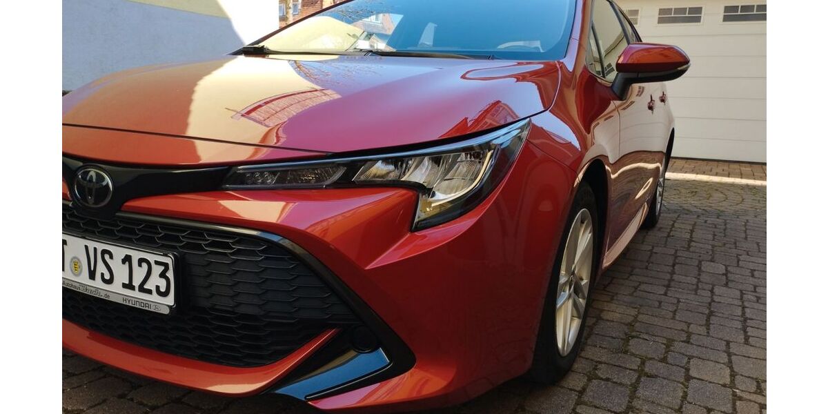 Toyota Corolla 80.000 km 15.790 &euro; Rottweil 78628
