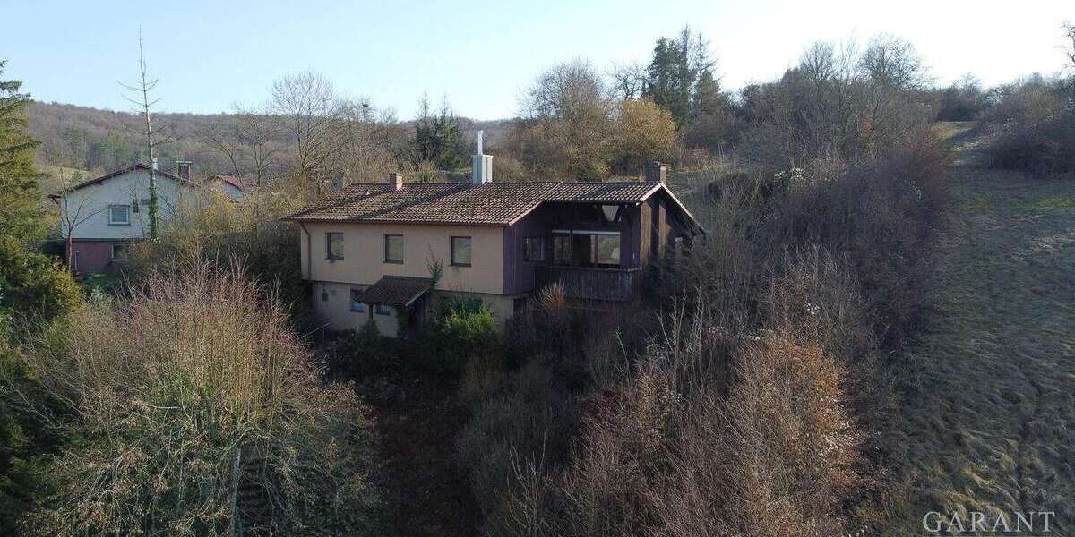 Einfamilienhaus Hammelburg - 4 Zimmer, 165 m&sup2;, 250.000&euro; | Angebot:25838446