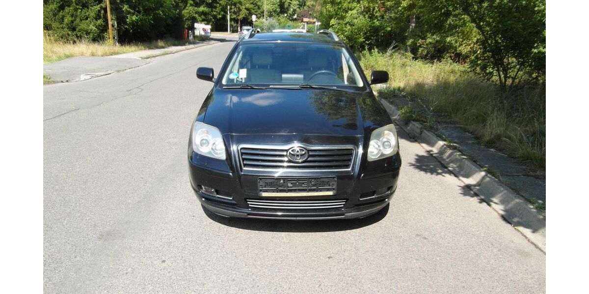 Toyota Avensis 223.201 km 1.399 &euro; Dresden 01237