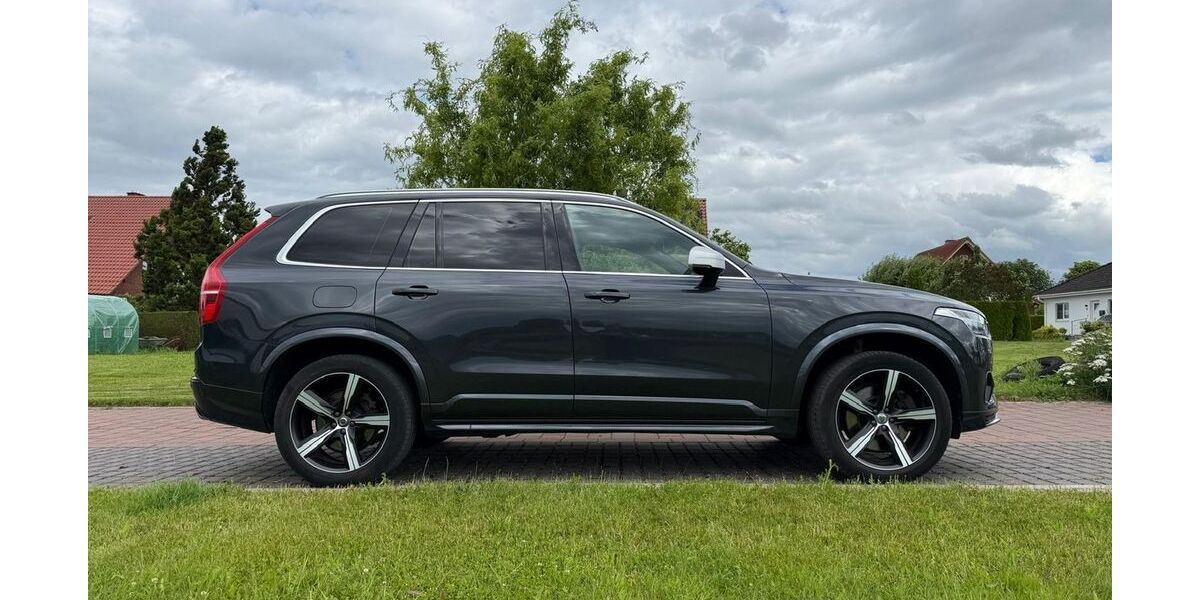 Volvo XC90 166.000 km 31.700 &euro; Extertal 32699