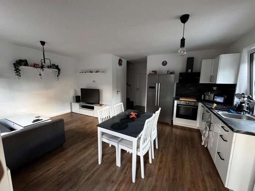 80 m² Doppelhaushälfte zur Miete in Friesoythe, Goldammerweg zimmer