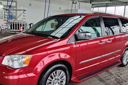 Chrysler Town & Country 214.000 km 14.000 € Erlensee 63526