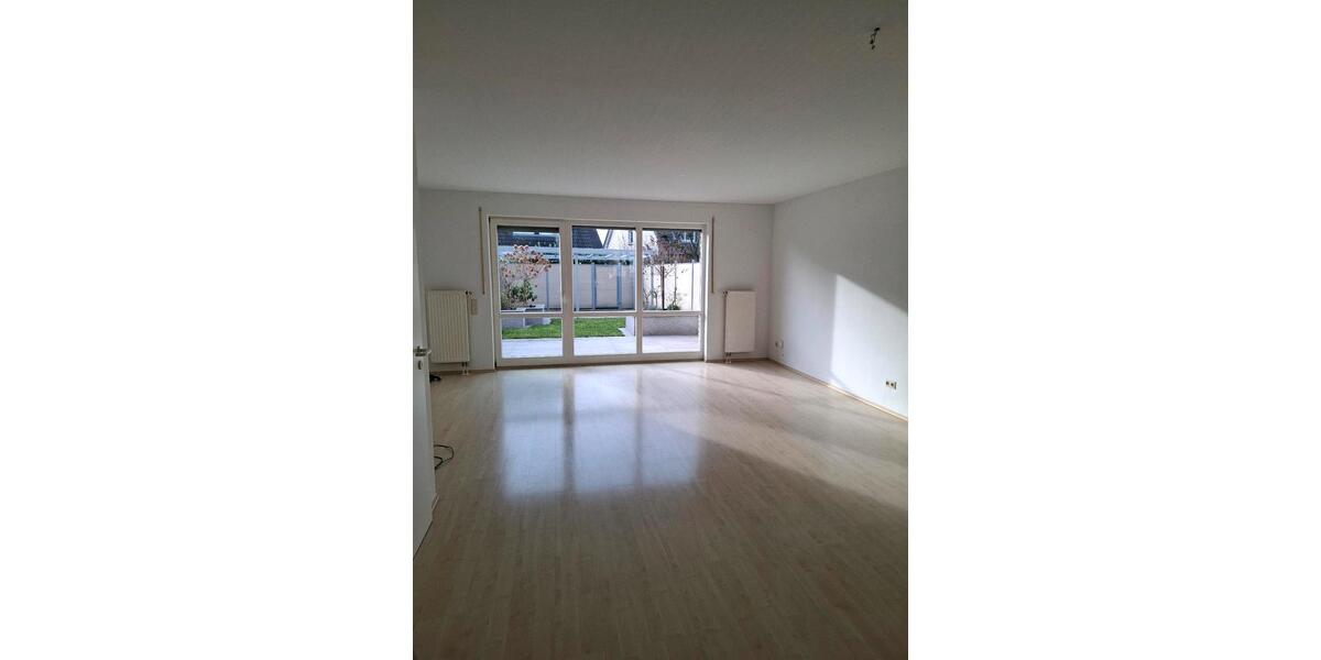 Doppelhaushälfte Niederkassel - 3 Zimmer, 137 m&sup2;, 2.200&euro; | Angebot:25146145