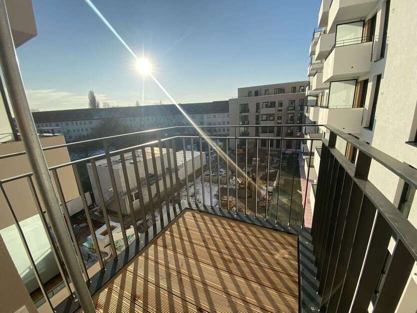 Wohnung zum Mieten in Berlin 616,38 € 25.22 m²