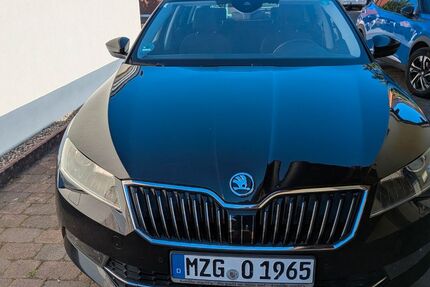 Skoda Superb 198.000 km 13.900 &euro; Mettlach 66693