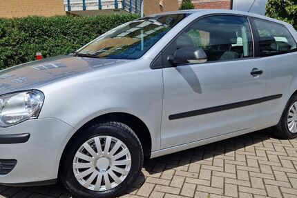 VW Polo 9.000 km 9.700 &euro; Düsseldorf 40215