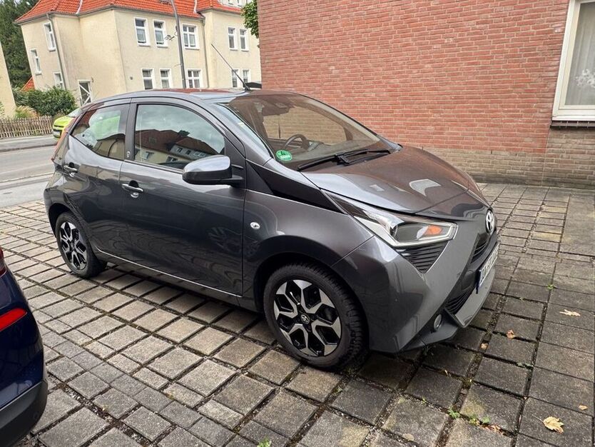 Aygo (X)