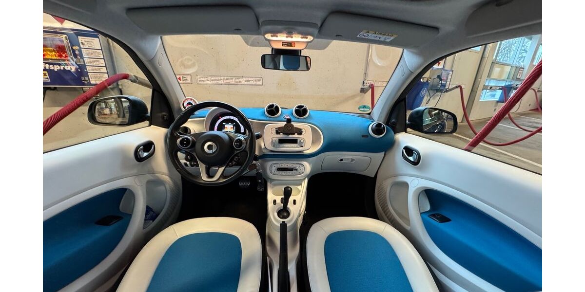 Smart ForTwo 38.500 km 9.395 &euro; Ulm 89077