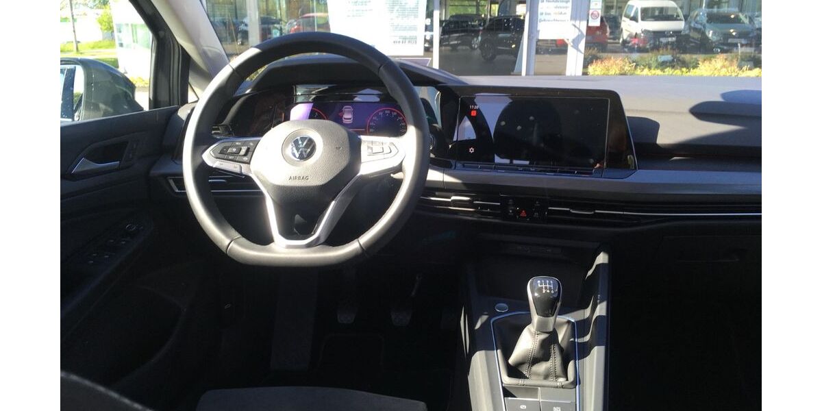 VW Golf 137.000 km 13.000 &euro; Kölln-Reisiek 25337
