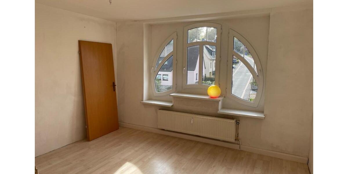 Dachgeschoßwohnung Bad Lobenstein - 3 Zimmer, 95 m&sup2;, 600&euro; | Angebot:26342543