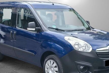 Opel Combo 106.000 km 6.990 &euro; Köln 51067