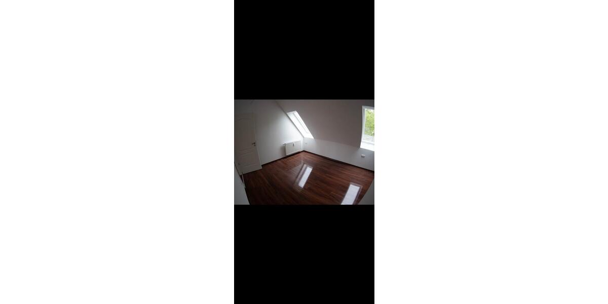 Dachgeschoßwohnung Ludwigsburg Eglosheim - 3 Zimmer, 69 m&sup2;, 1.150&euro; | Angebot:25304142