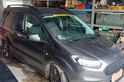 Ford Tourneo Courier 51.000 km 15.000 &euro; Priestewitz 01561