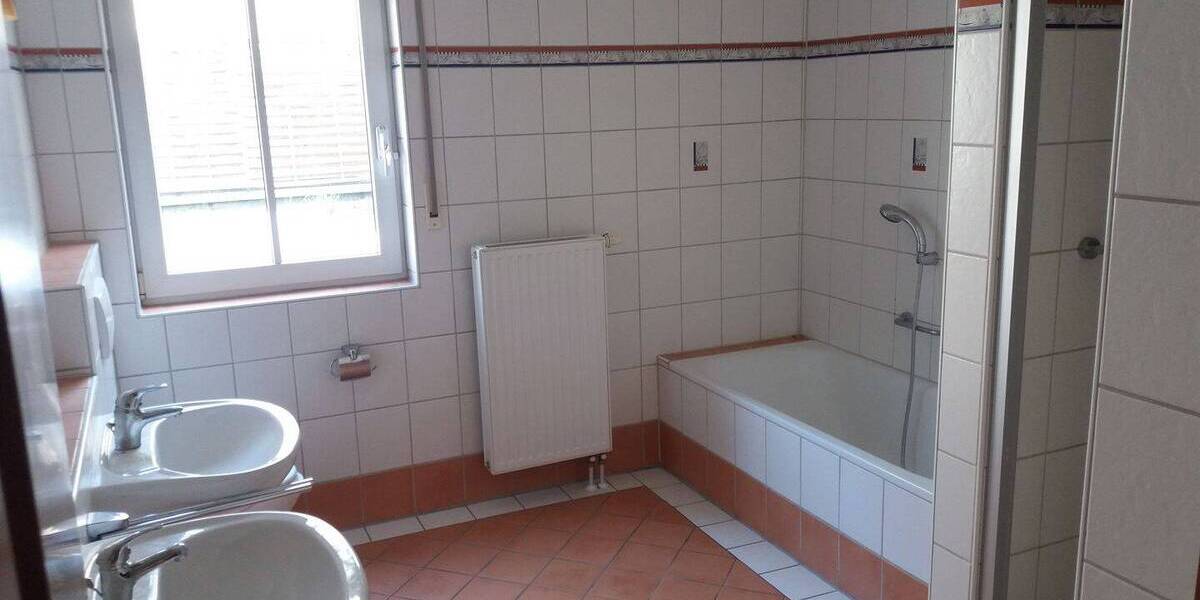 Etagenwohnung Bad Kissingen - 3 Zimmer, 94 m&sup2;, 295.000&euro; | Angebot:26207462